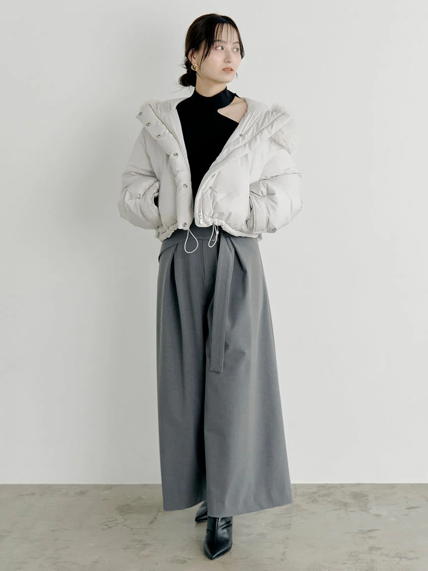 Asymmetrical High-Neck Shoulder Knit Top 8 Asymmetrical High-Neck Shoulder Knit Top