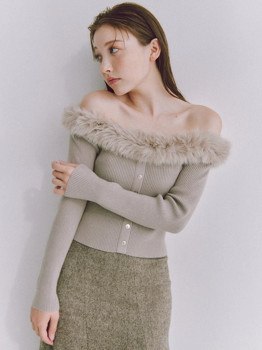 Sustainable Decollete Fur Knit Pullover 6 Sustainable Decollete Fur Knit Pullover