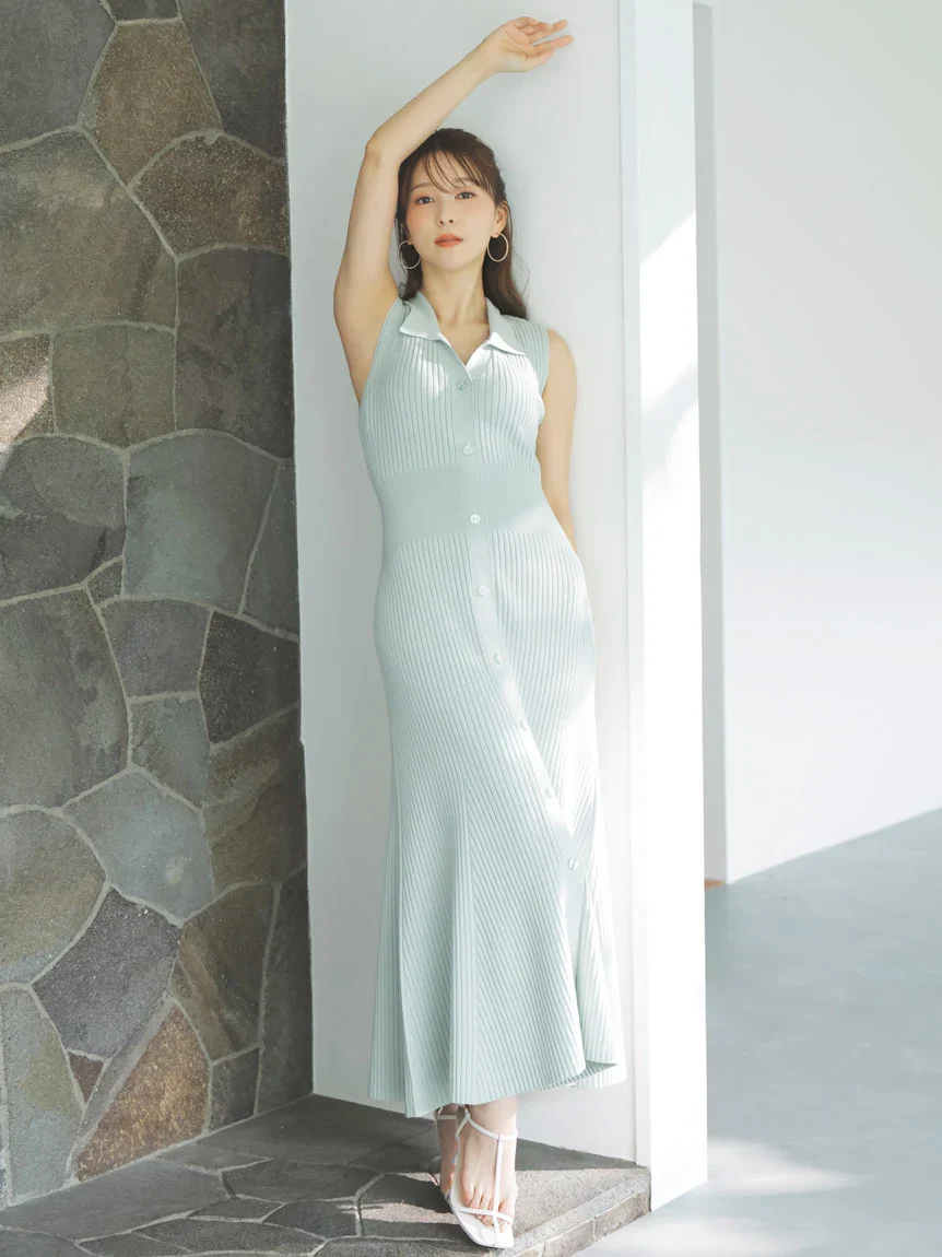 Front-buttoned Knit Dress 5 Front-buttoned Knit Dress