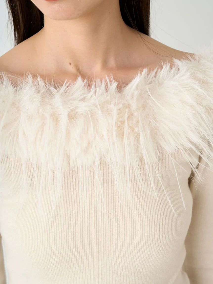 Décolleté Faux Fur Knit Pullover 8 Décolleté Faux Fur Knit Pullover